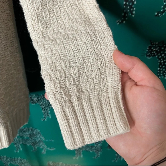 Old Navy White Long Sleeve Pullover Cable Knit Cotton Blend Crew Sweater Size S - Picture 6 of 10